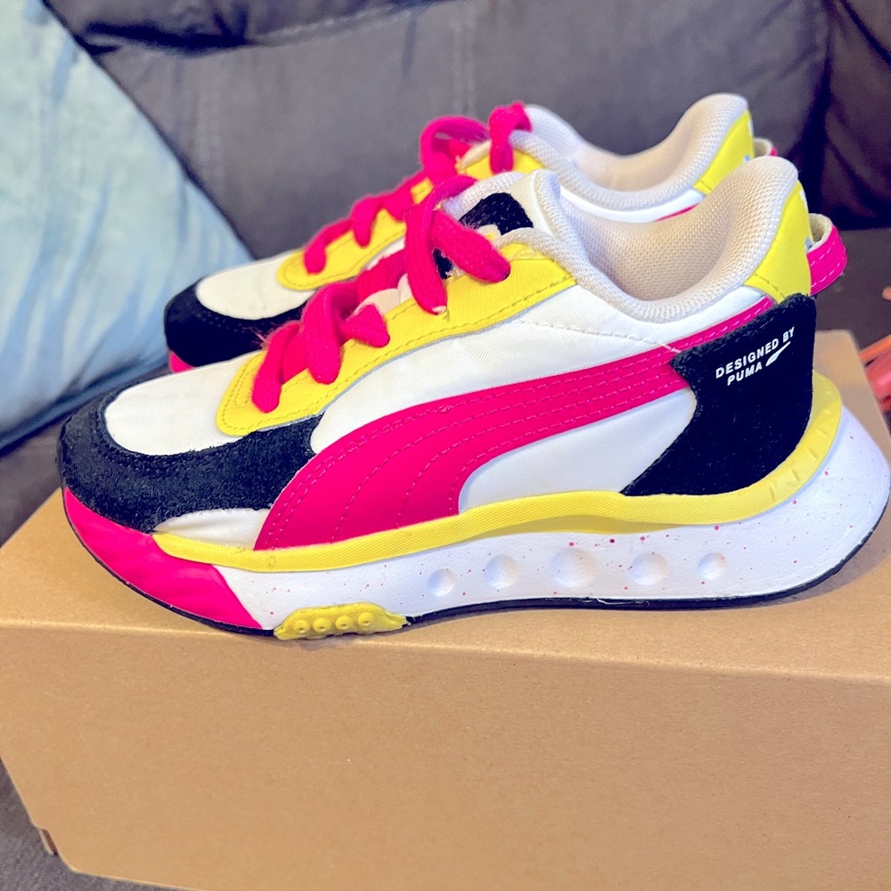 Toddler girl Puma sneaker